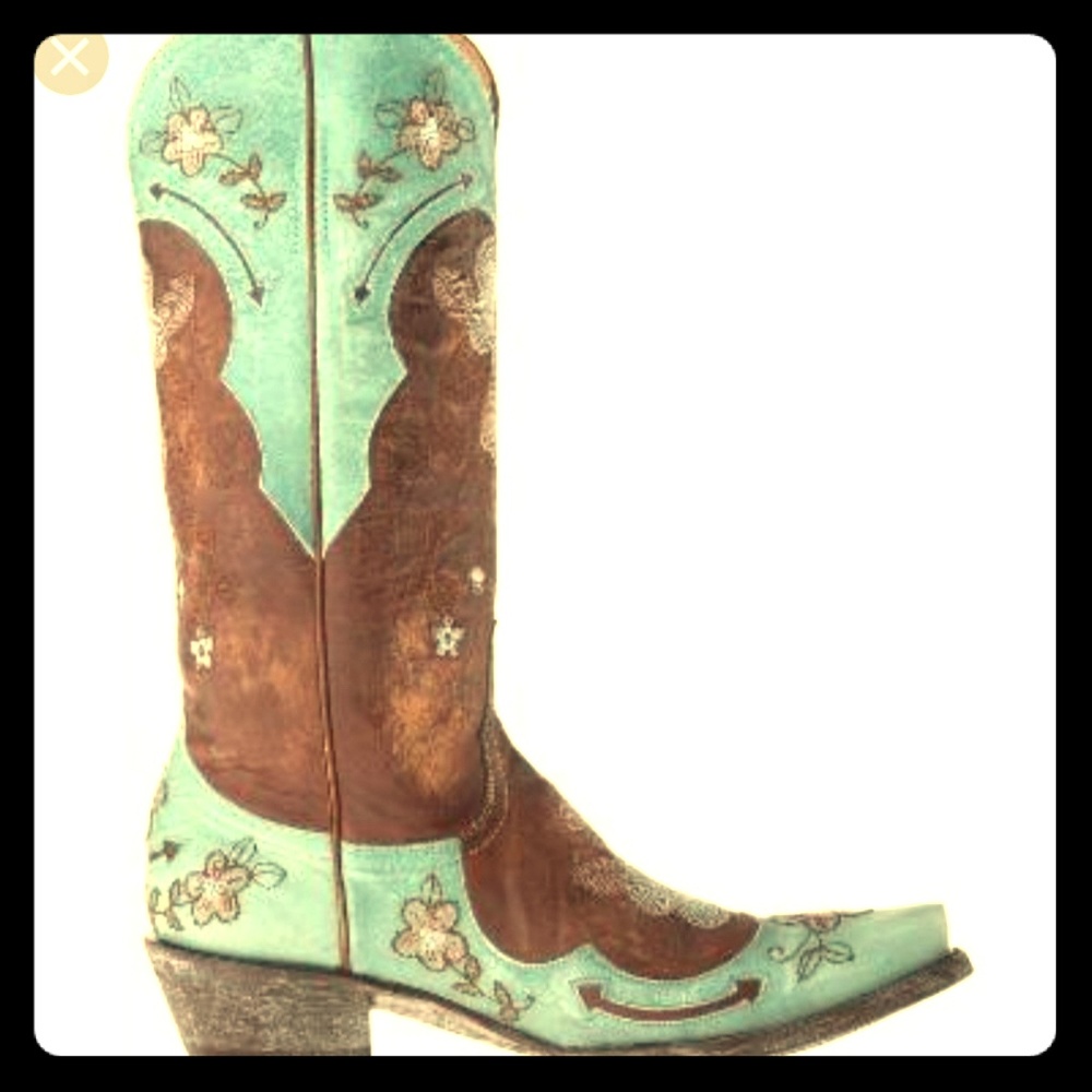 BOOTS KERRYPERRY